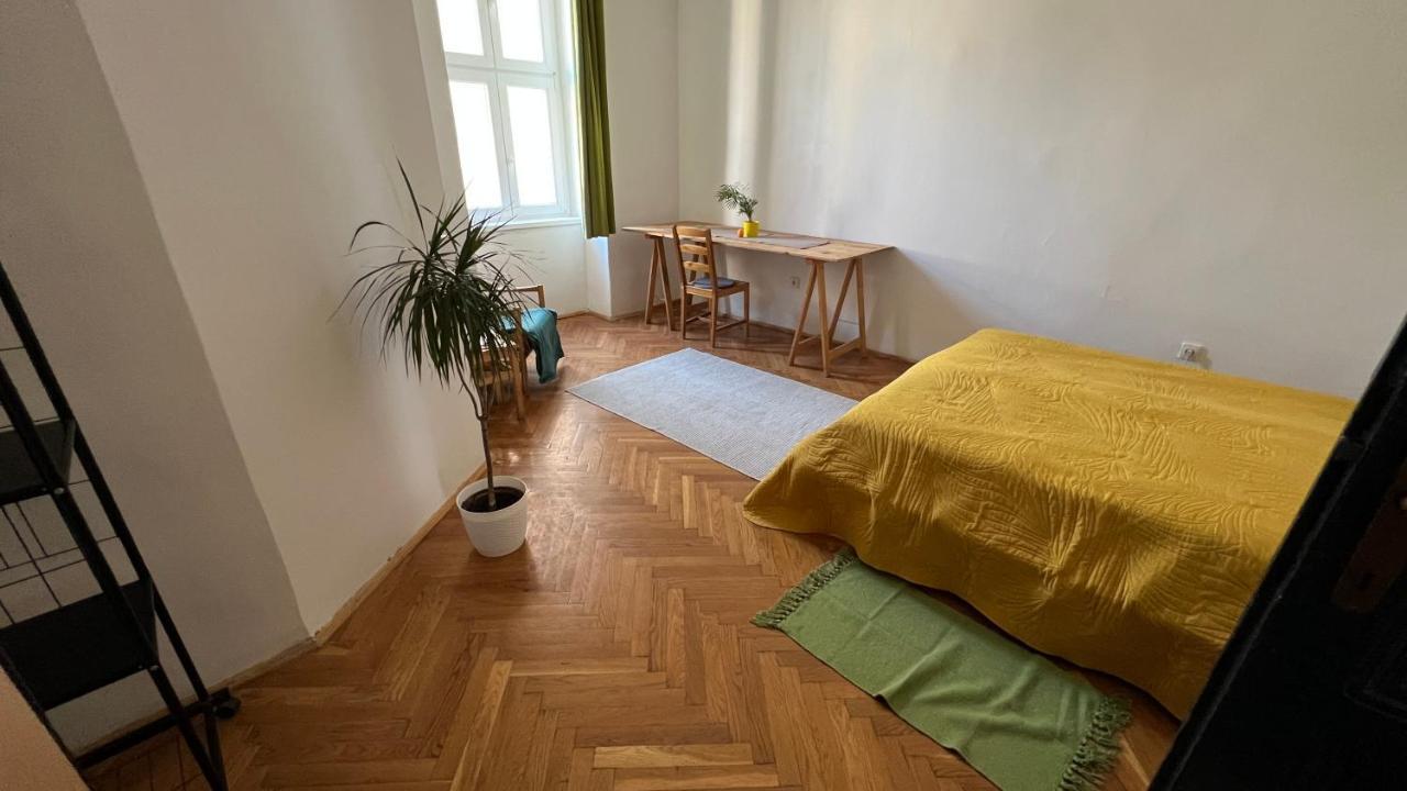 Napartman Pécs Exterior foto