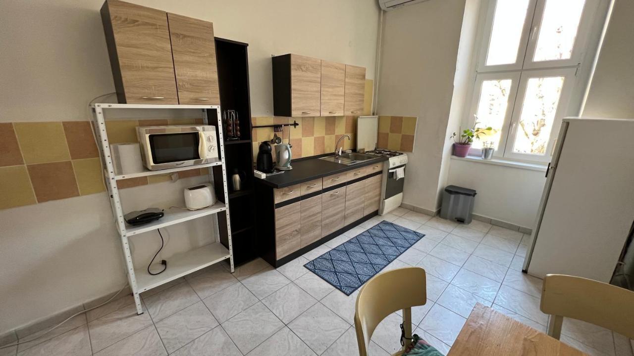 Napartman Pécs Exterior foto